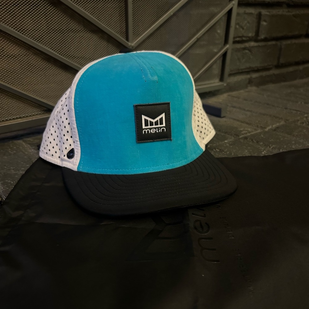 Ultra rare Melin The Clarity hat